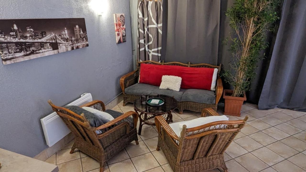 Bed & Breakfast D'hotes Les Lits Des Fees Saint-Floret